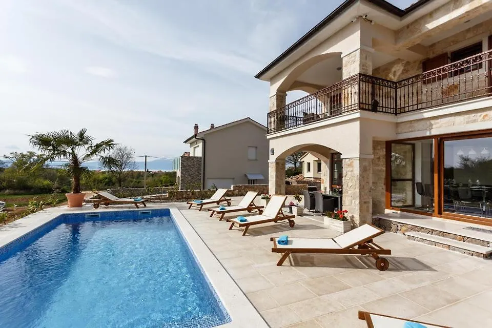 Villa Ambra Malinska 0*,  Croatia
